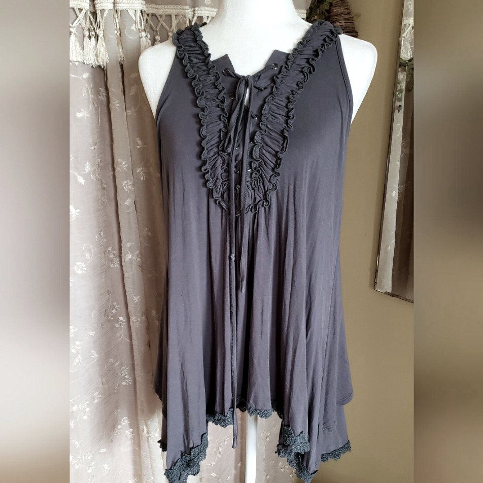 Pol | Tunic